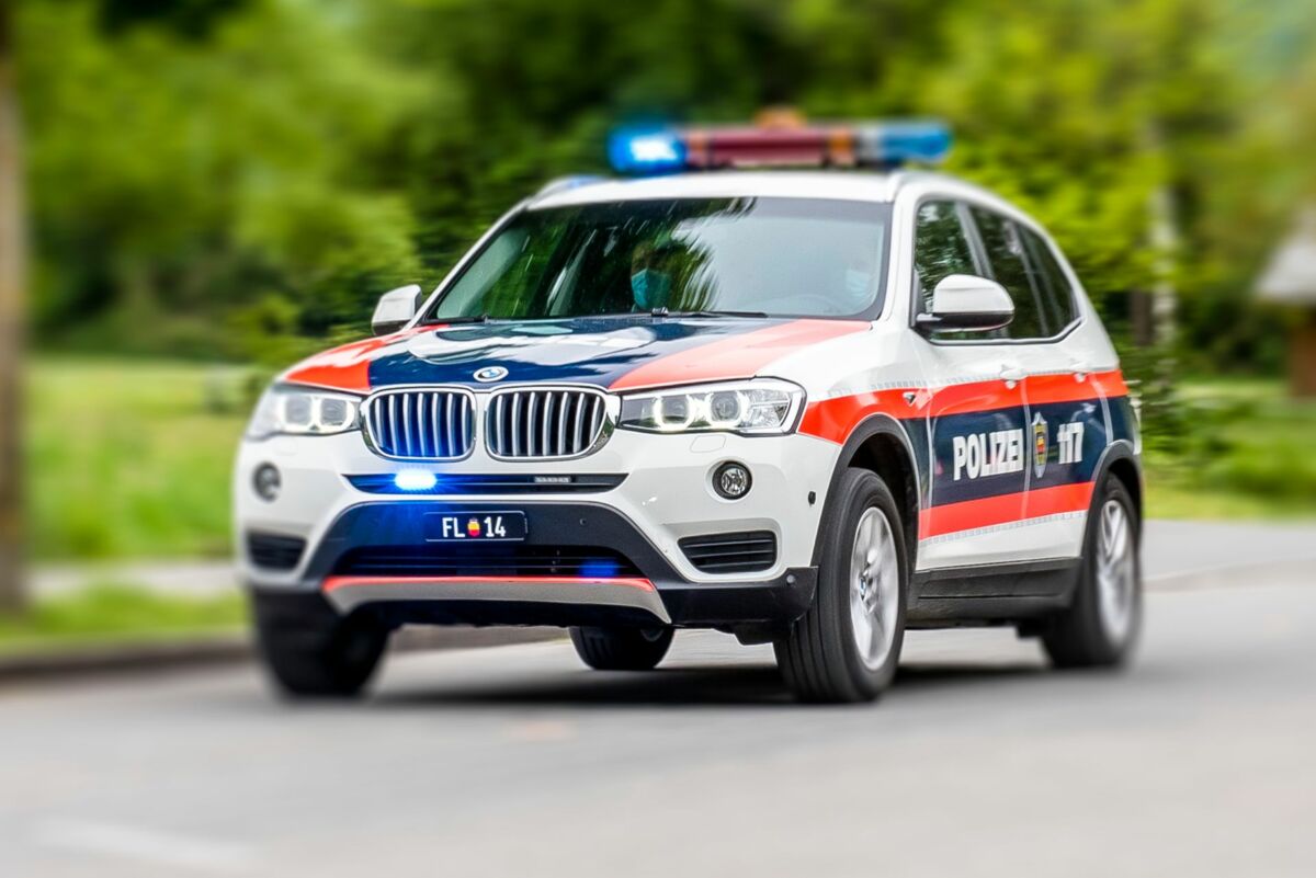 Balzers: 18-jähriger Tatverdächtiger nach Einschleichdiebstählen aus Fahrzeugen festgenommen