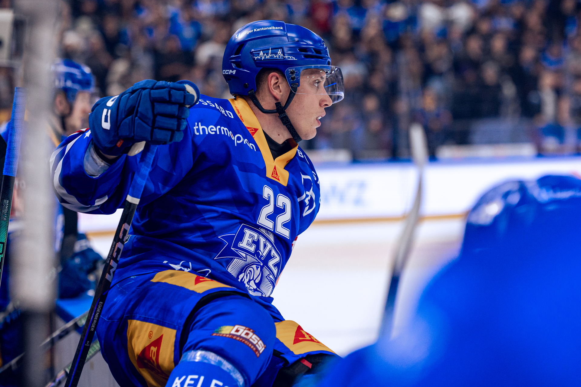 Nando Eggenberger verlängert Vertrag beim EVZ bis 2026