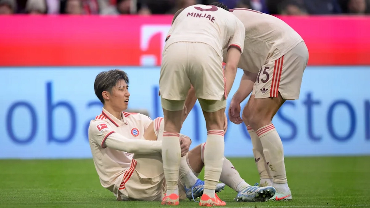 FC Bayern: Schock-Diagnose! Hiroki Ito erneut mit Mittelfussbruch – monatelange Pause droht