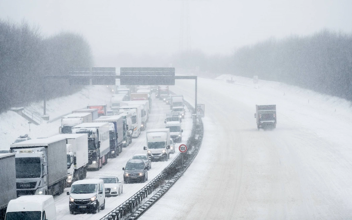 Schnee und Verkehr: Mehr Unfälle trotz moderner Technik