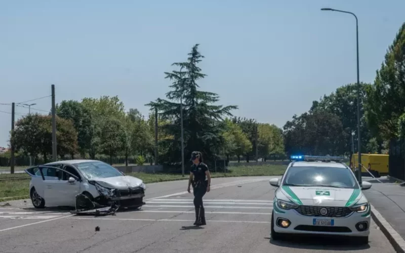 Mailand IT: 71-Jährige von gestohlenem Auto erfasst – vier Minderjährige identifiziert