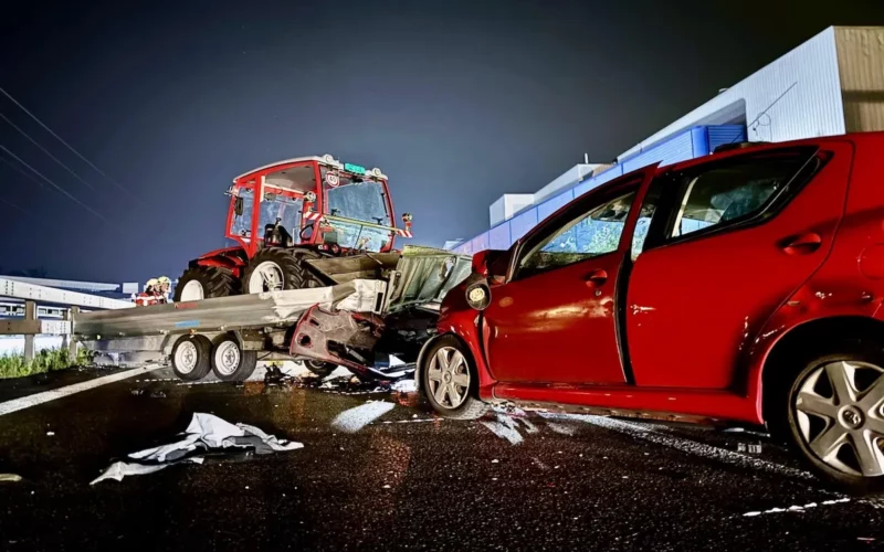 Flucht vor Polizei endet in schwerem Unfall auf der A1