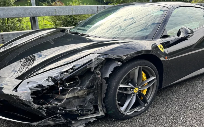 Kontrollverlust auf der A2: Fahrer verletzt – 70’000 Franken Schaden